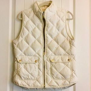J Crew Puffy Vest 🛍 3/$59
